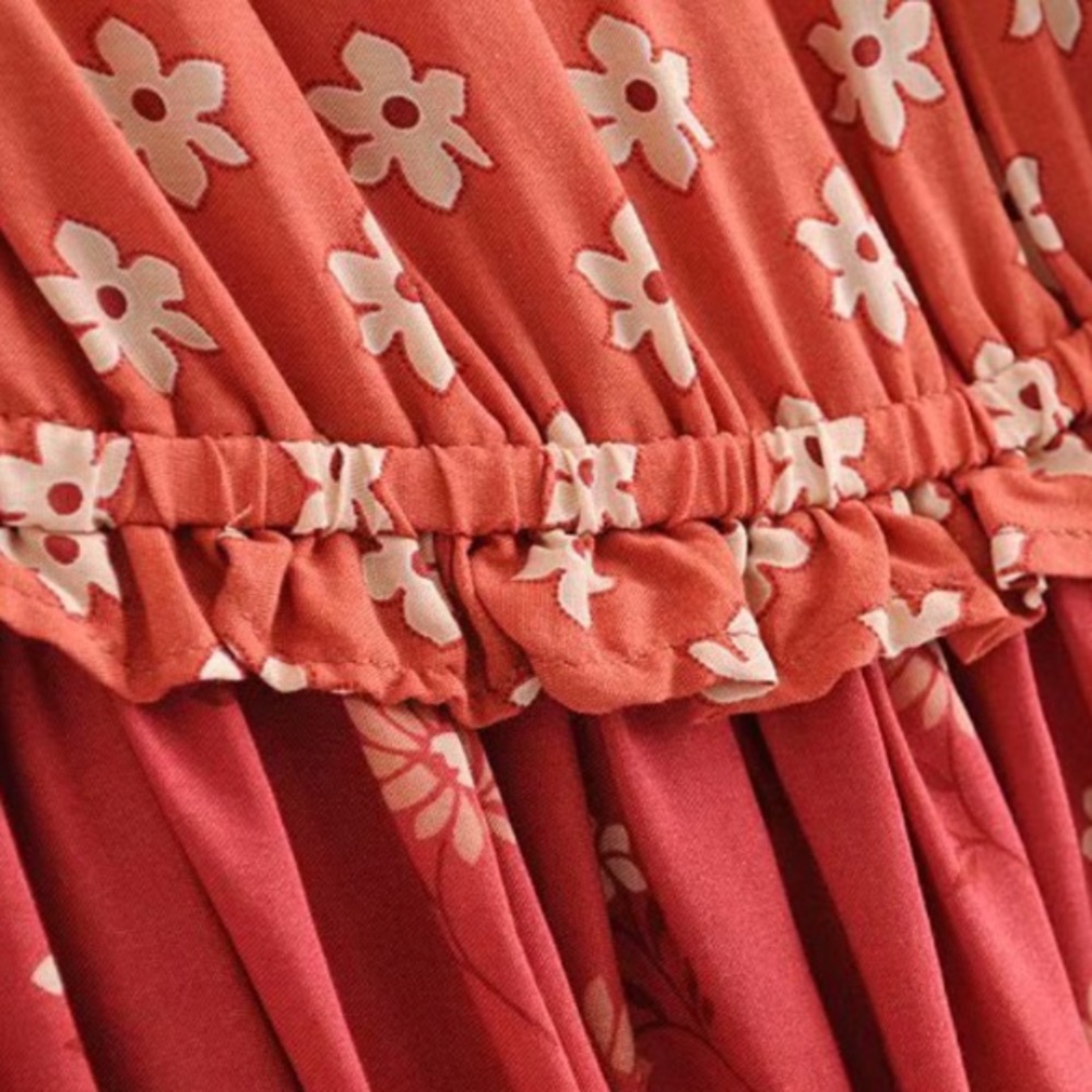 Gypsiana Floral Mini Dress - Picture 10 of 11